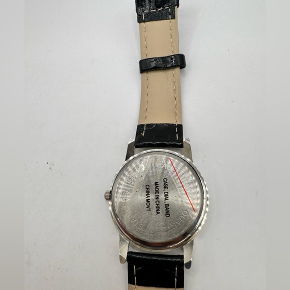 Set of two Calvin hill watches needs battery - Picture 12 of 13